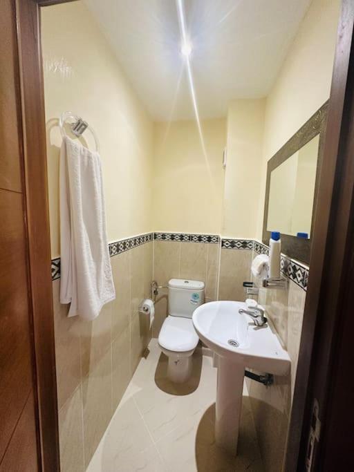 Apartamento Vacacional Achakar Playa&Piscina! طنجة المظهر الخارجي الصورة